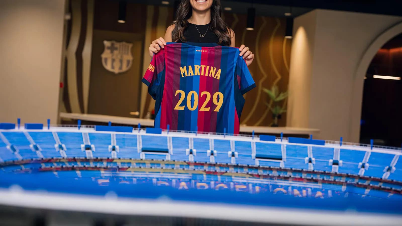 Martina Fernández vuelve al Barcelona y firma contrato hasta junio de 2029