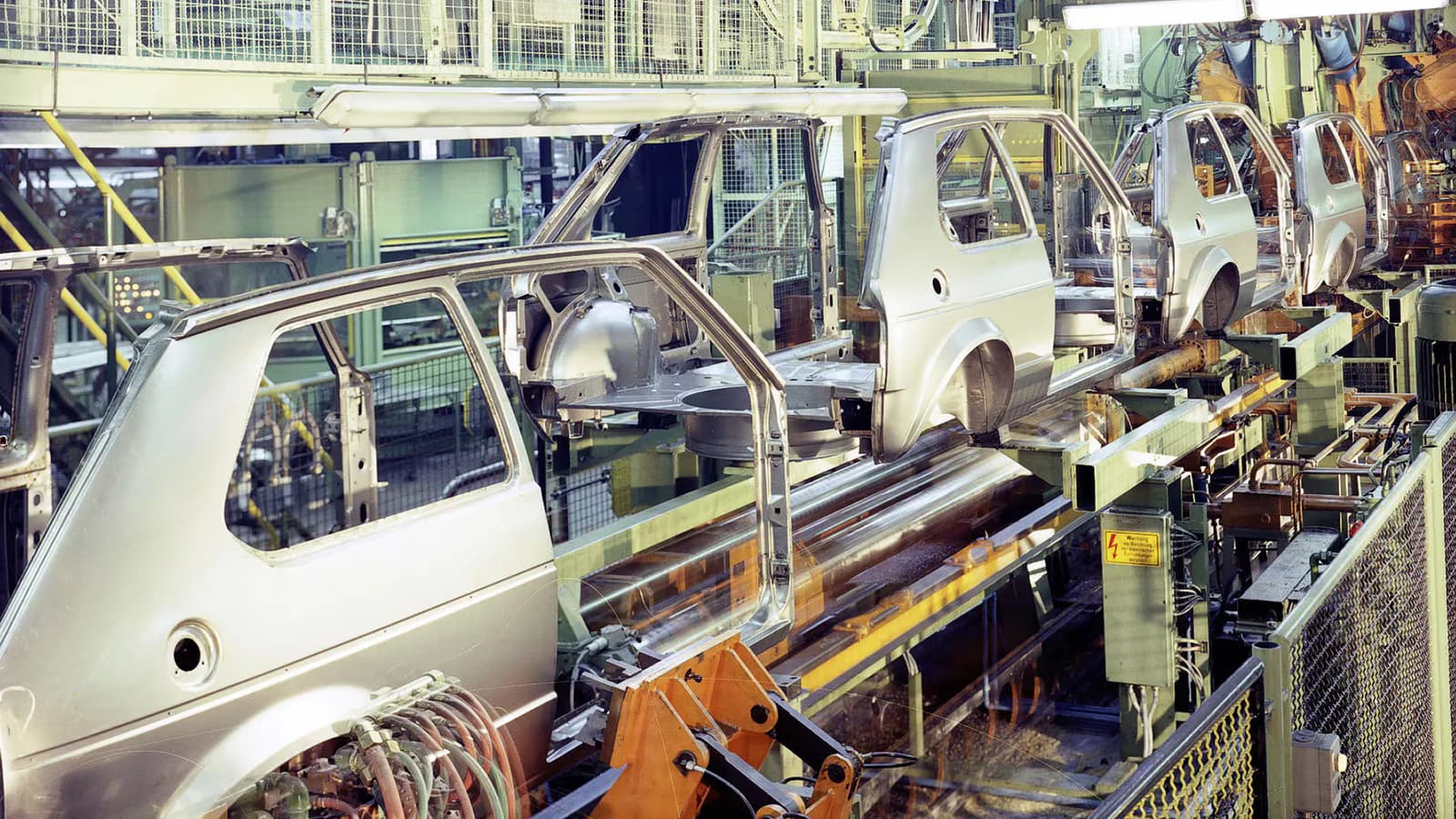 La industria alemana creció 0,2% en junio y acumuló tres meses de expansión