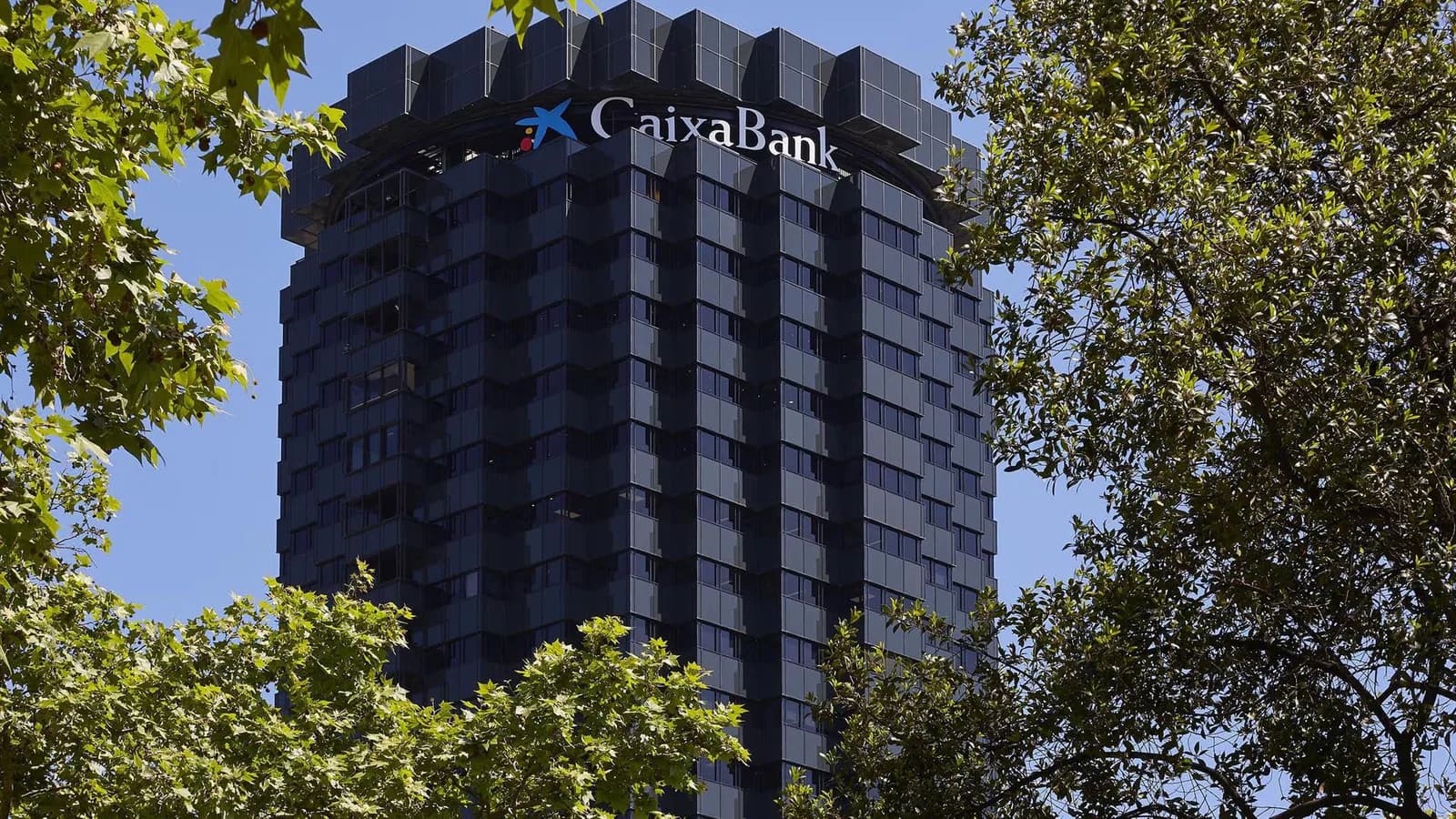 CaixaBank ya ejecutó el 48% de su programa de recompra de acciones