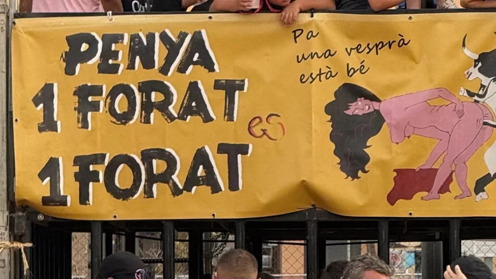 Denuncian en Sagunt una imagen sexista de una peña taurina