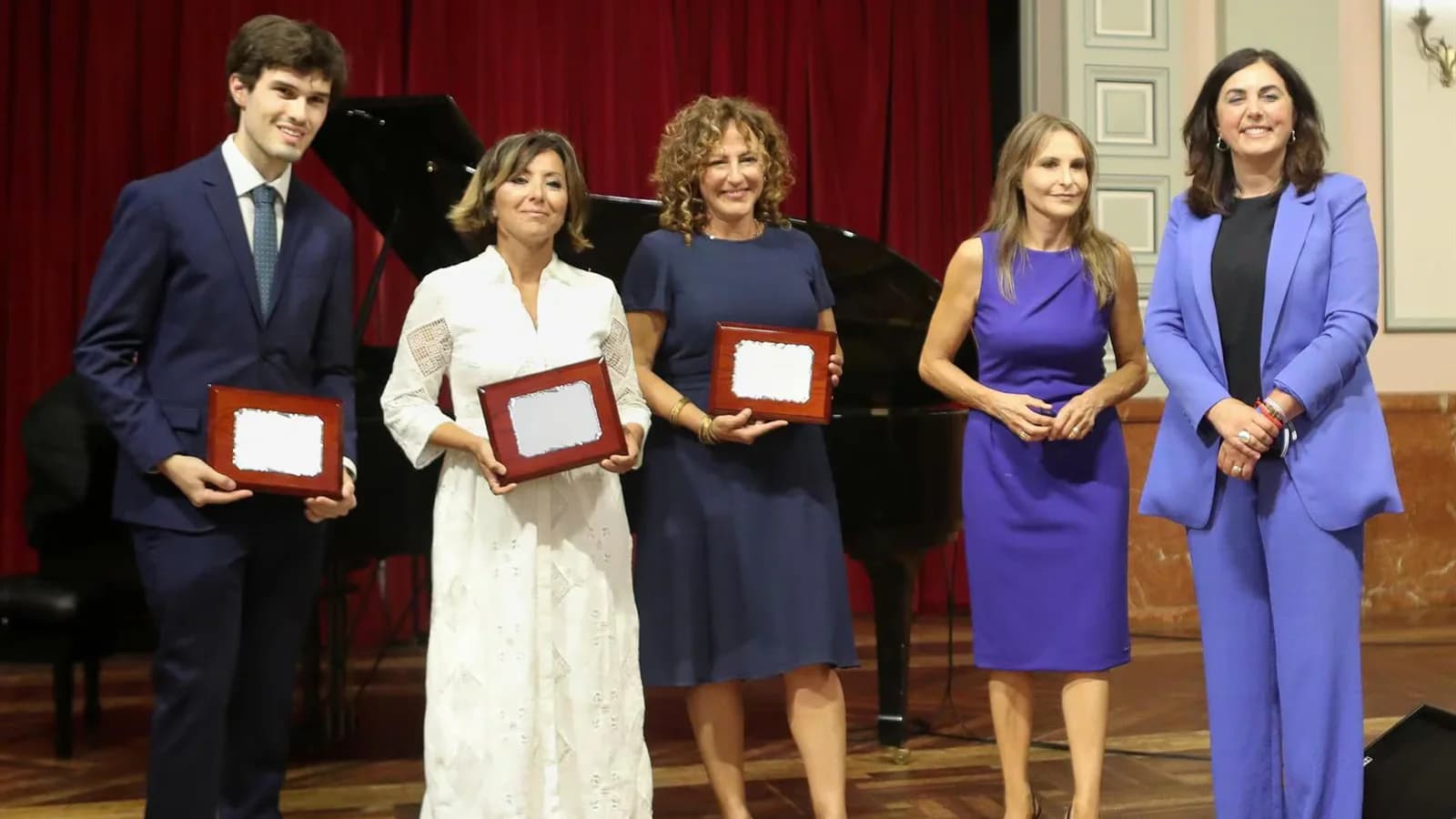 Lugo homenajeó a Fernando Ónega cinco meses después de su fallecimiento