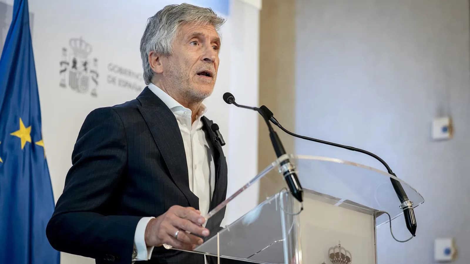 España restablece controles fronterizos en vuelos y conexiones marítimas con Italia
