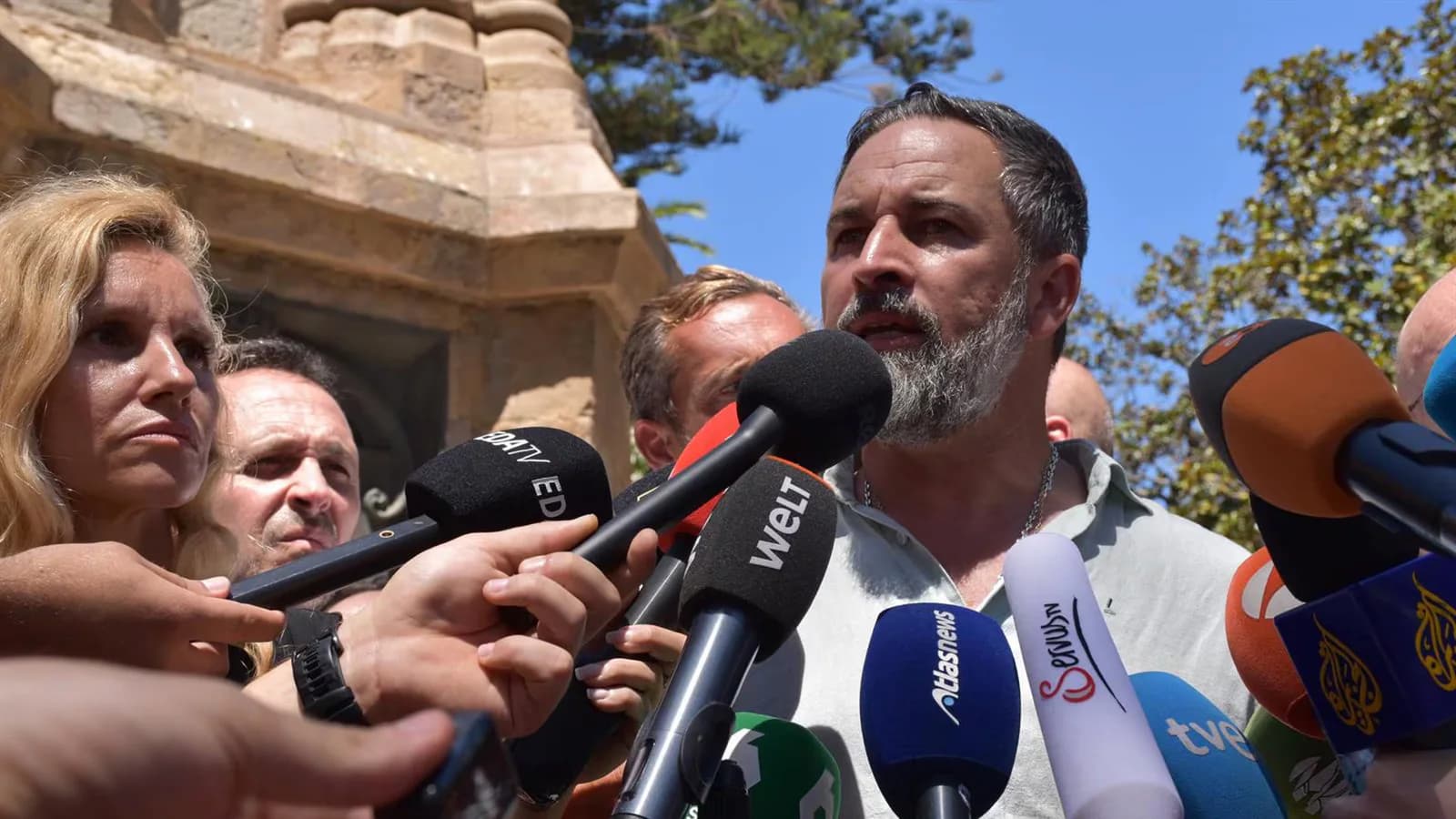 Vox anuncia una iniciativa contra Sánchez por la crisis migratoria de Ceuta