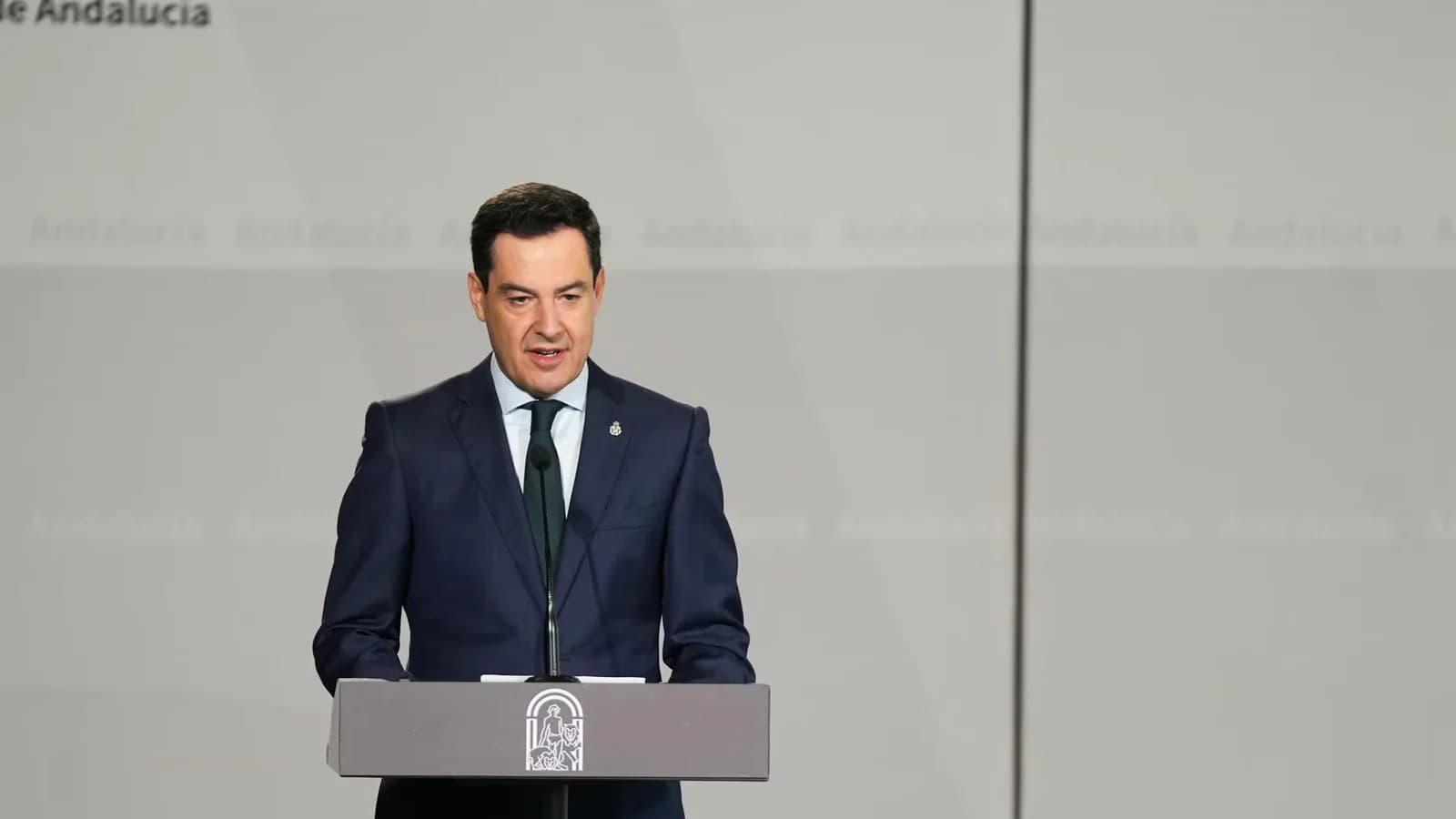 Moreno reclama máxima precaución por el incendio forestal en Niebla