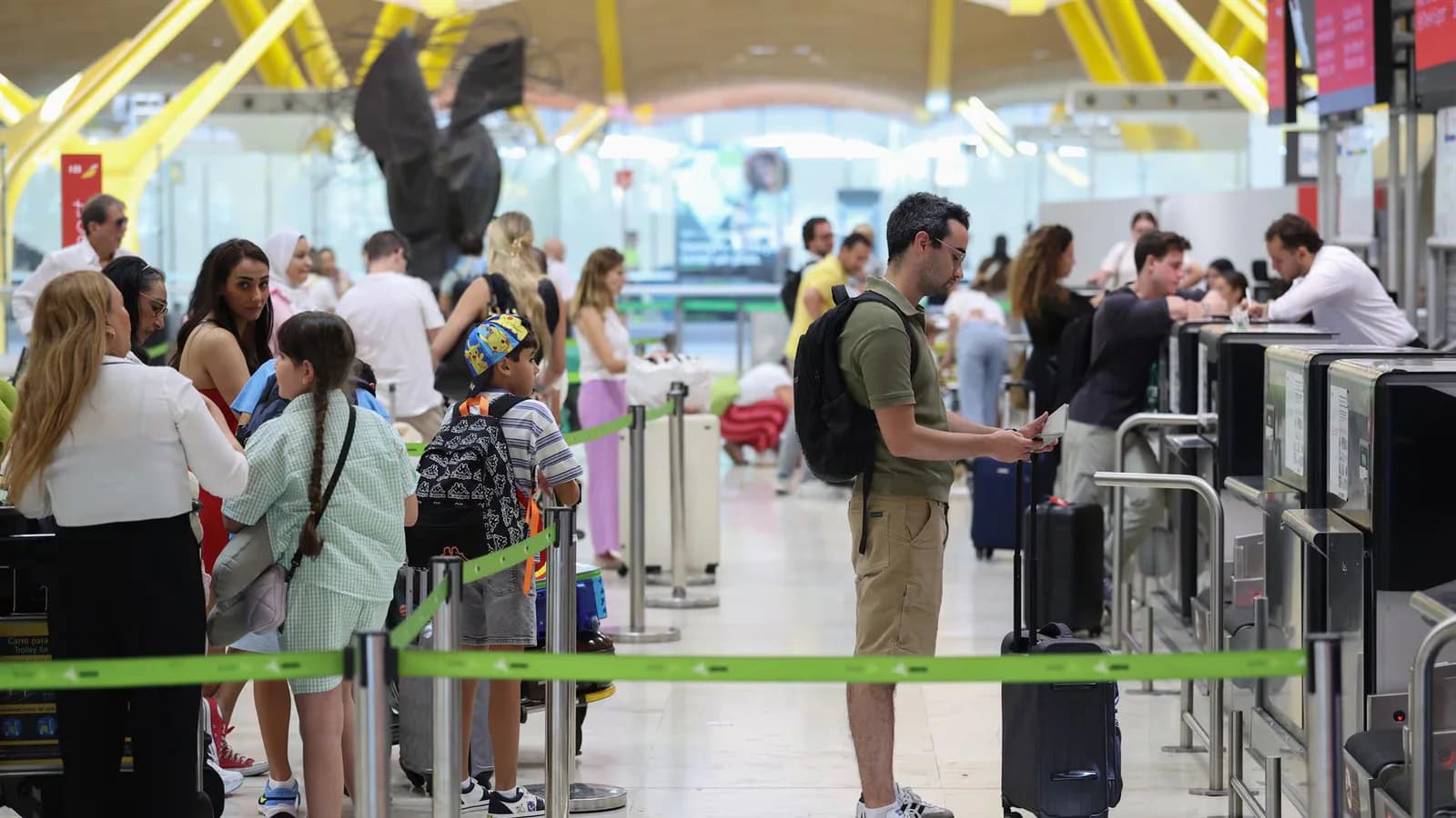 España controló a 199 pasajeros de terceros países llegados desde Italia