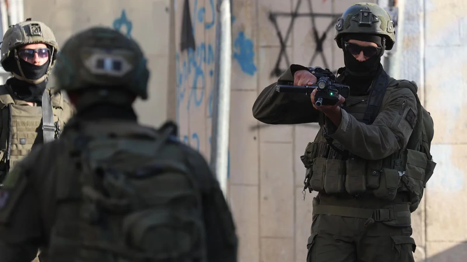Más de 20 palestinos heridos durante incursiones en Cisjordania