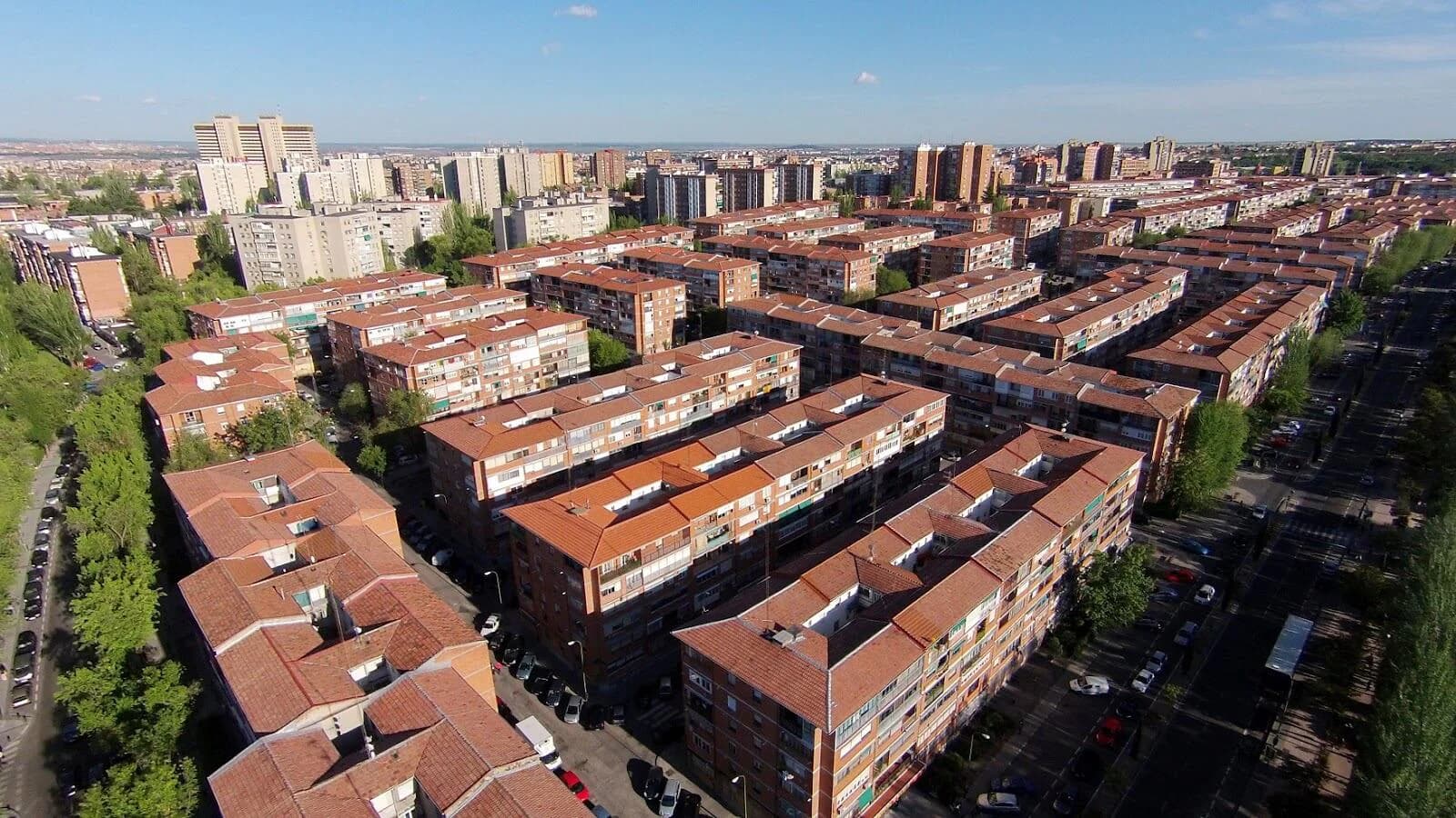 Un hombre murió tras una explosión en un semisótano de Moratalaz