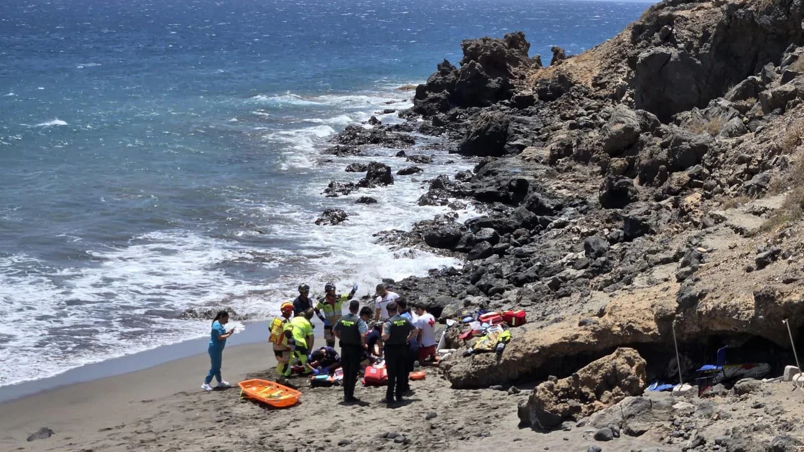 Murió un bañista de 32 años tras ser rescatado del mar en una playa de Tenerife