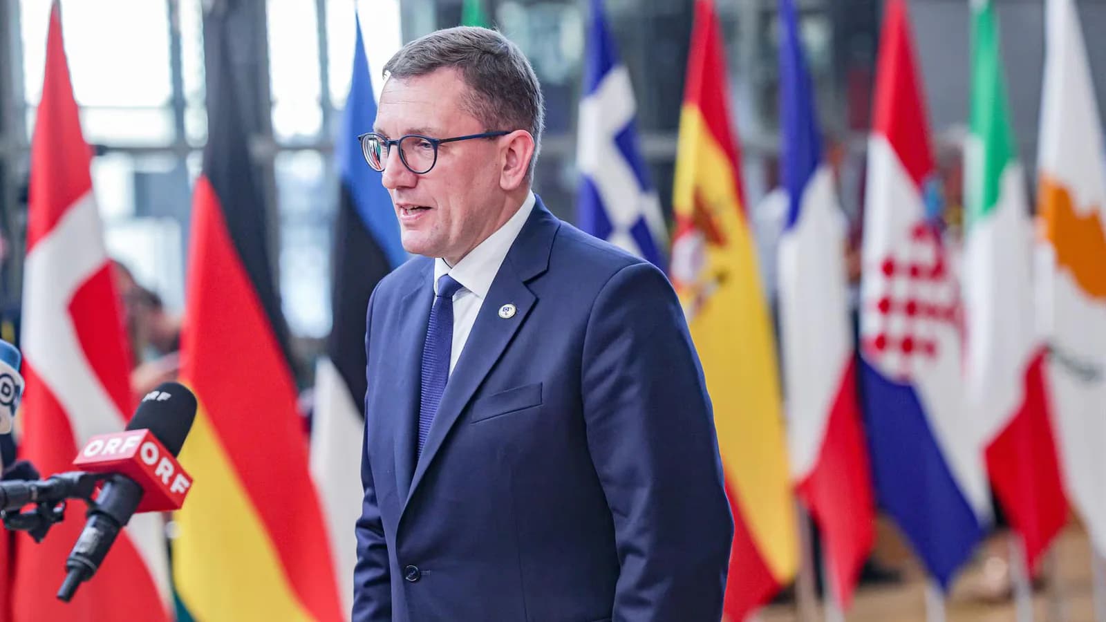 La coalición gobernante de Estonia pierde la mayoría tras dos bajas parlamentarias