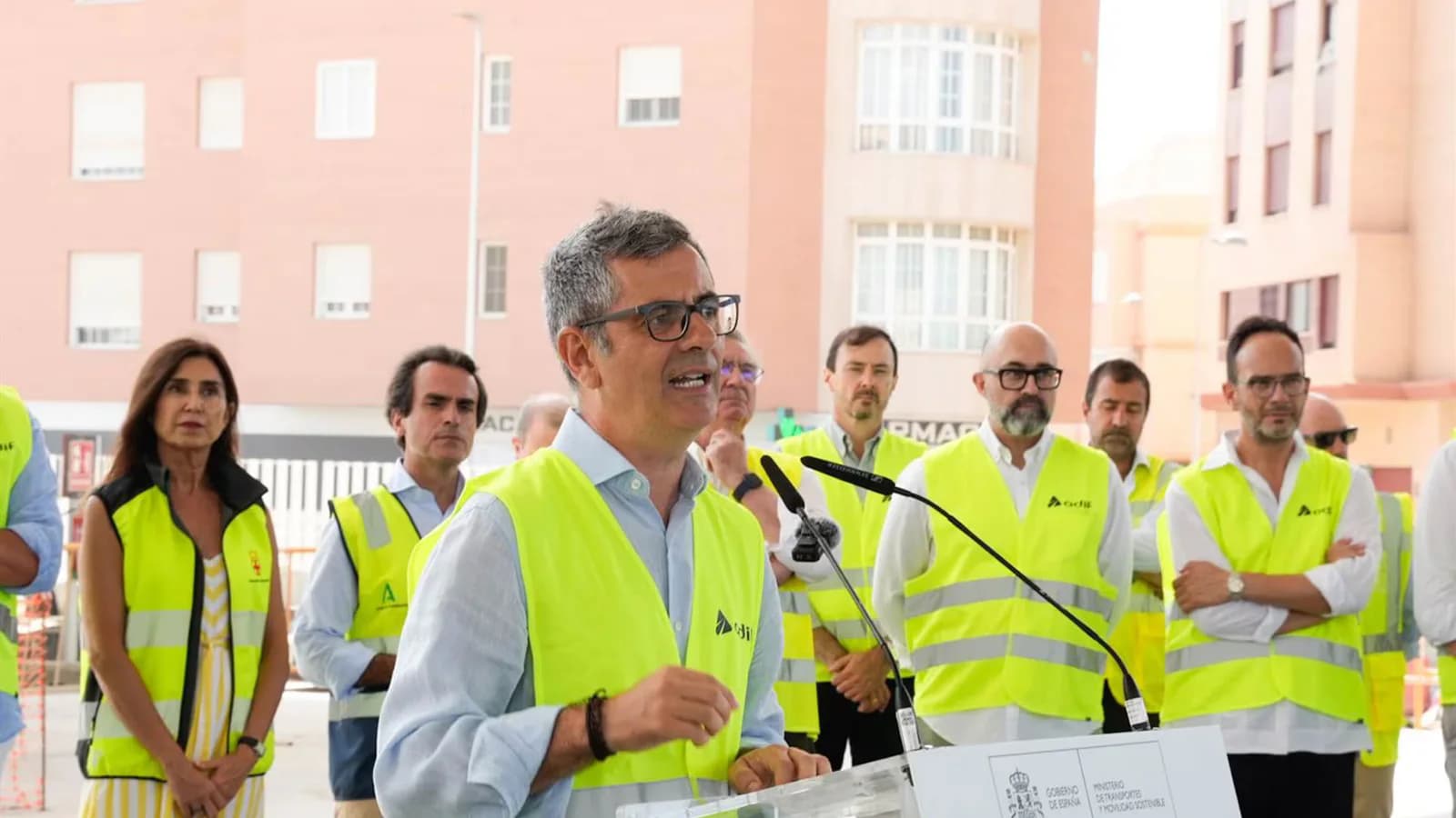 Bolaños denuncia el lenguaje violento de Vox durante la crisis migratoria en Ceuta
