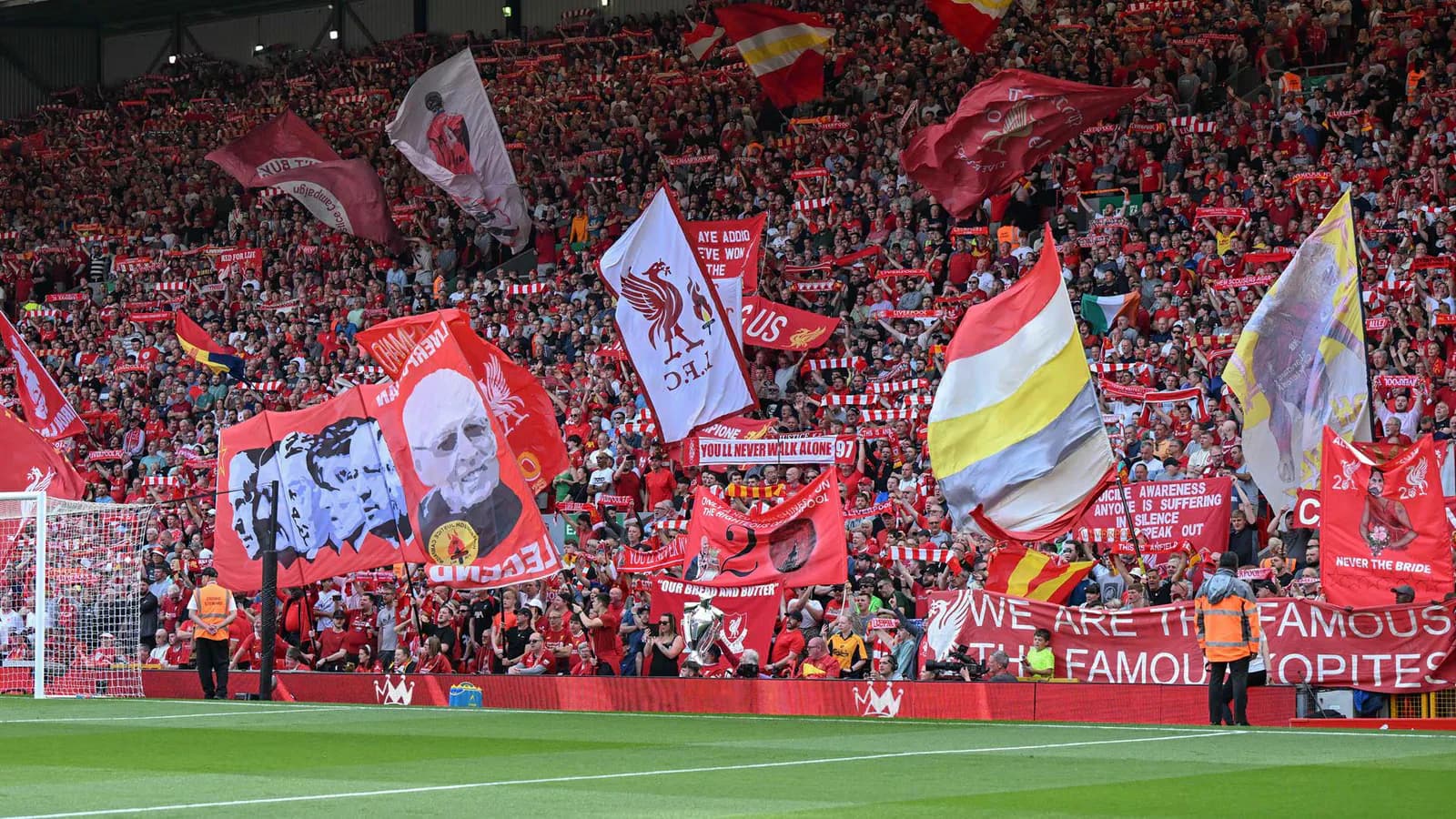 La peña Spirit of Shankly pidió detalles sobre la posible venta del 30% del Liverpool