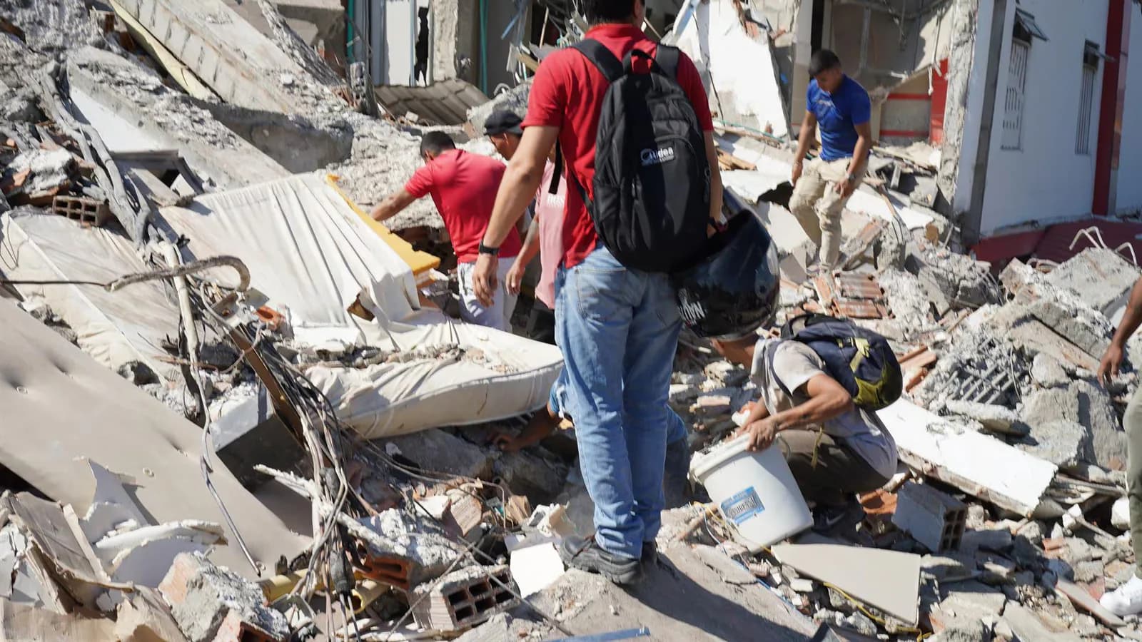 ONG activan la ayuda tras el terremoto en Colombia y advierten por la infancia