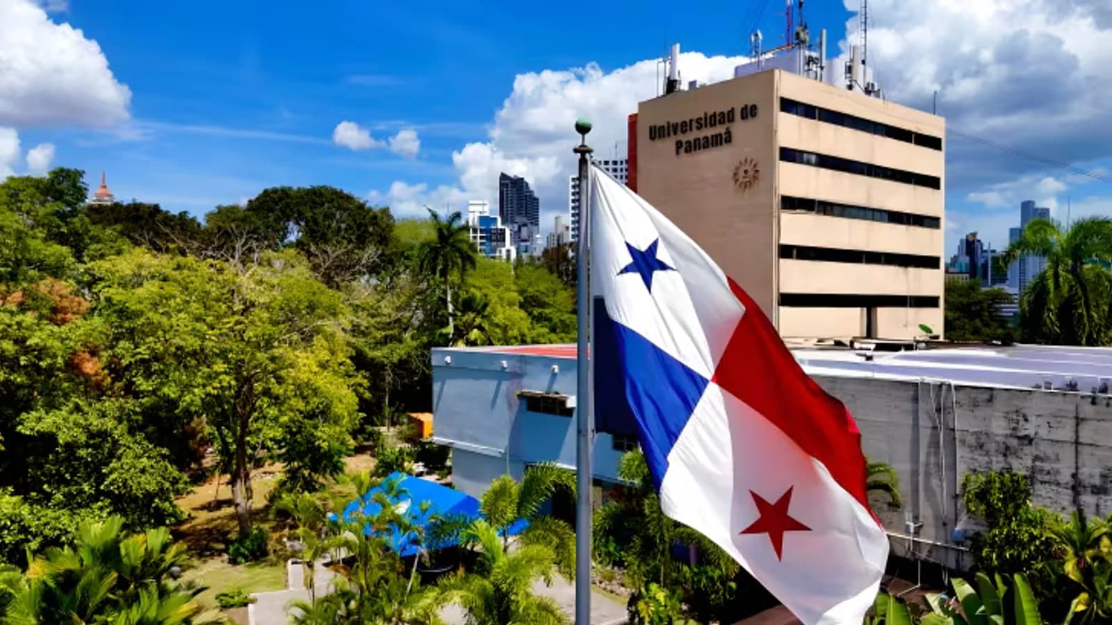 La Universidad de Panamá cerró el semestre con 84 mil estudiantes matriculados