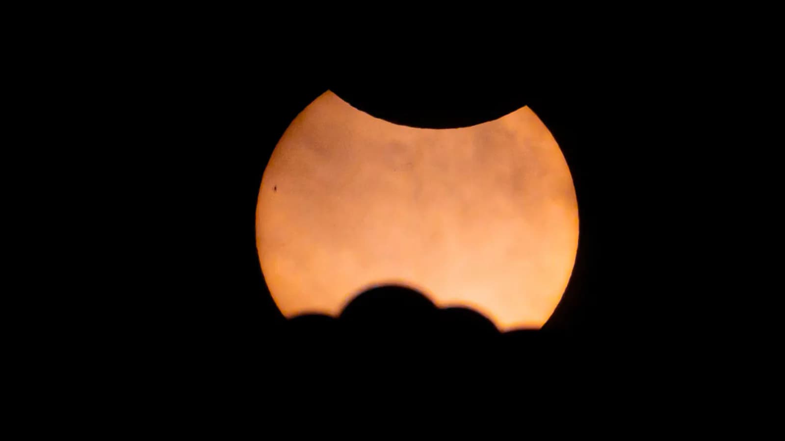 Cataluña prepara un operativo especial por el eclipse solar total