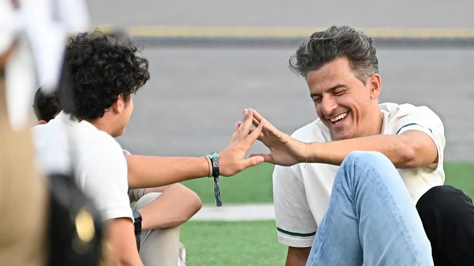 Orson Salazar comparte una velada con su hijo tras meses de dificultades personales
