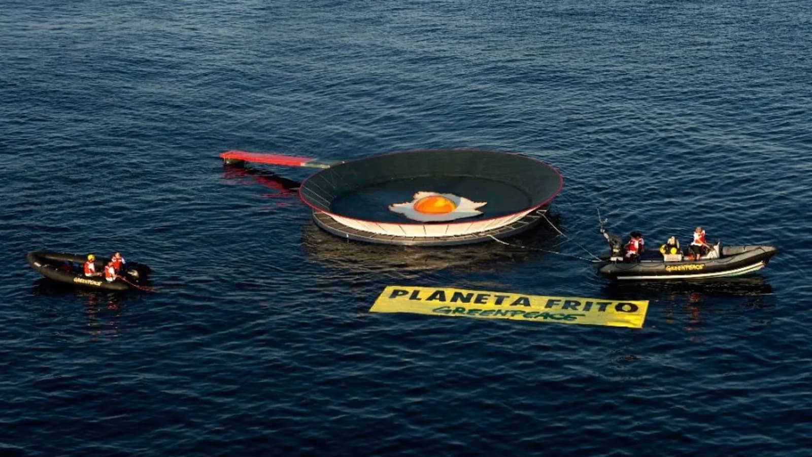 Greenpeace pide medidas urgentes tras el récord de 33 °C en el Mediterráneo