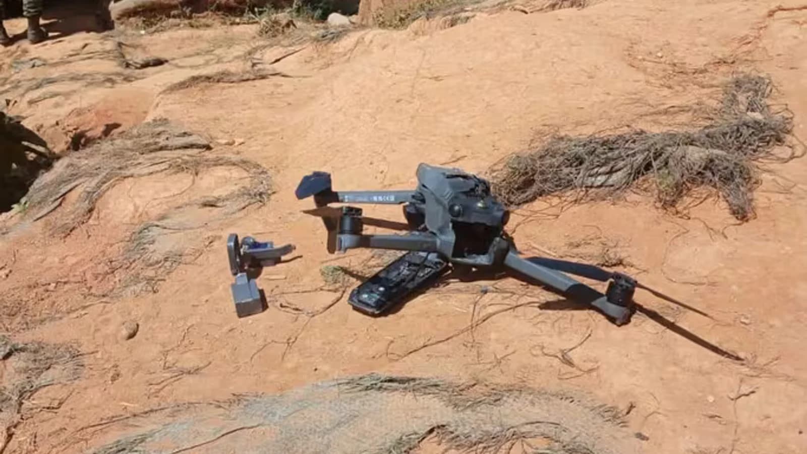 Ataque con drones explosivos contra una base militar dejó dos militares afectados en Colombia
