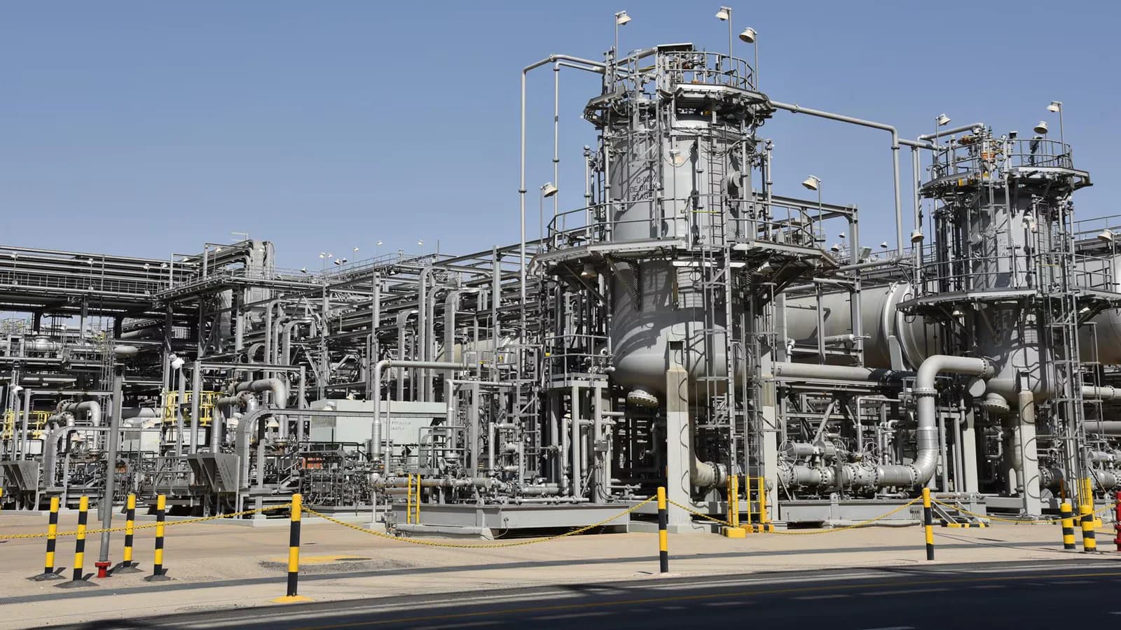 Los hutíes reivindicaron otro ataque contra una refinería de Aramco en Jizán