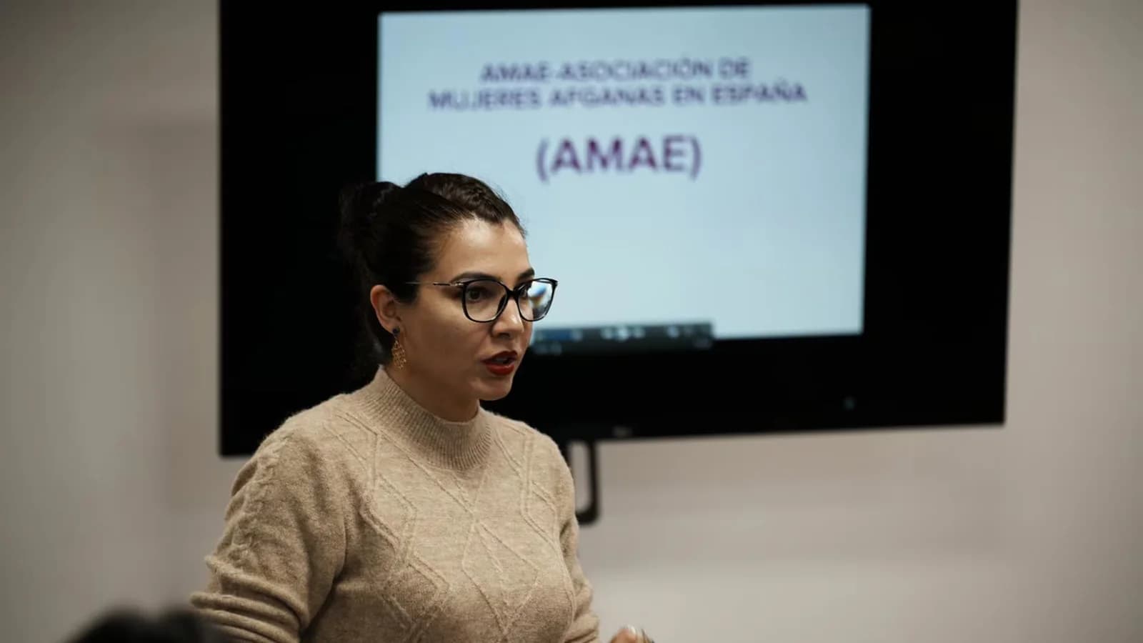 Mujeres afganas reclaman más visados y apoyo para validar sus títulos en España