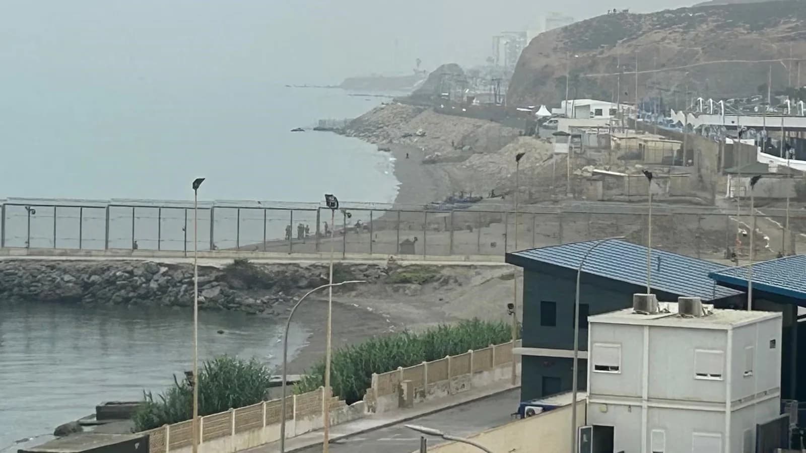 Calma en la frontera de Ceuta tras un amplio operativo marroquí