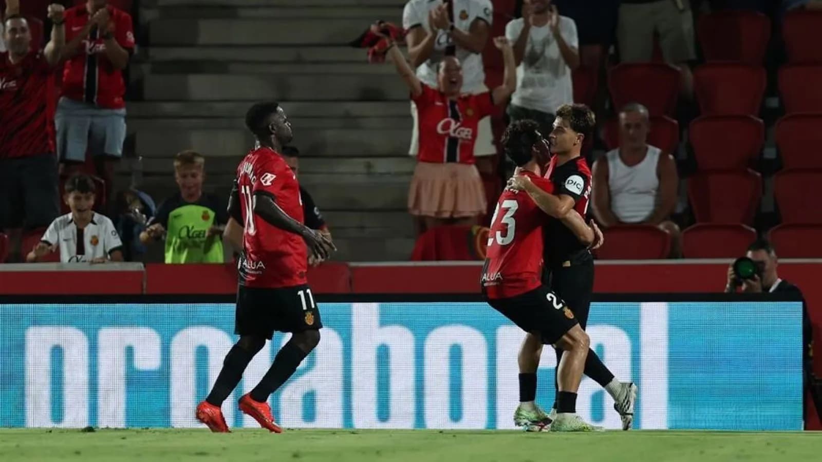El Mallorca debutó en Segunda con un triunfo ante el Valladolid