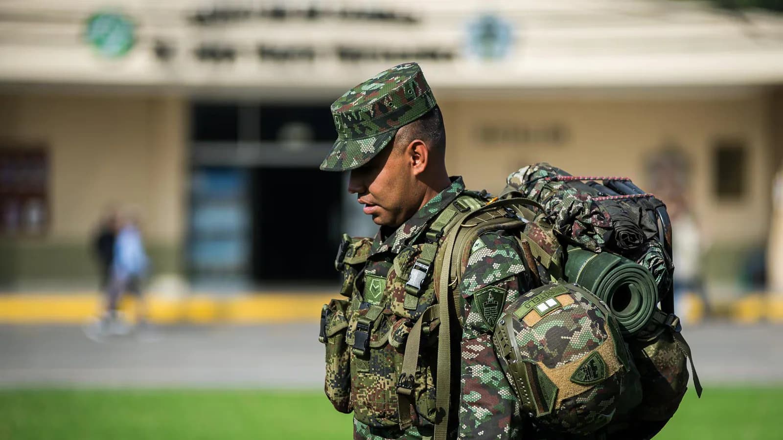 Un soldado murió y otros cinco resultaron heridos en un ataque del ELN en Colombia