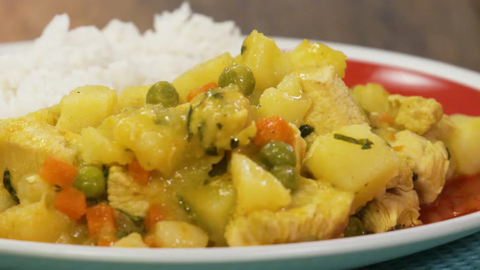 Cau cau de pollo: receta peruana fácil para cuatro porciones