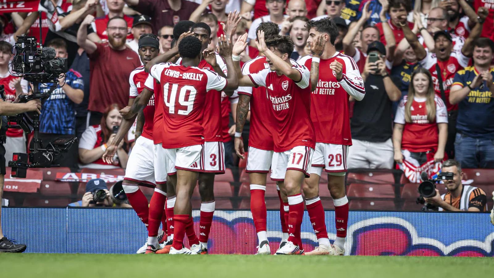 Arsenal goleó al Manchester City y conquistó la Community Shield