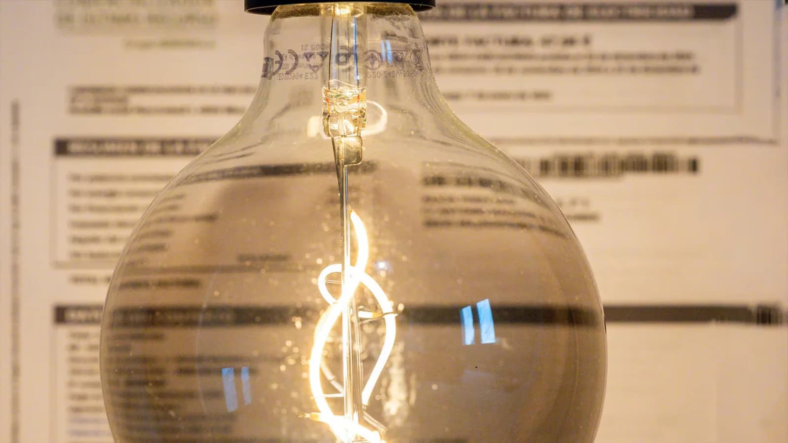 La factura de luz regulada superaría los 100 euros en agosto