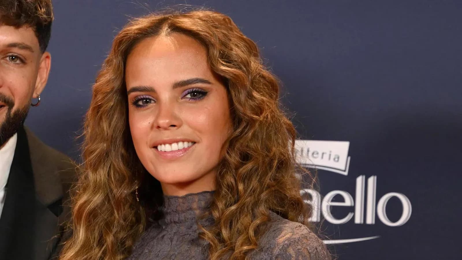 Gloria Camila renovó su imagen con un corte bob y mini trenzas