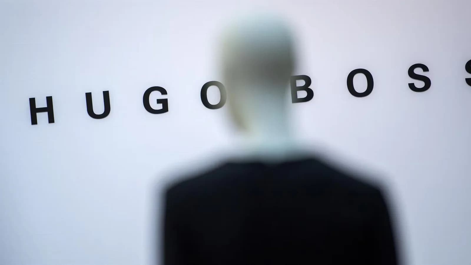 Frasers Group eleva al 47,89% su participación en Hugo Boss tras la OPA