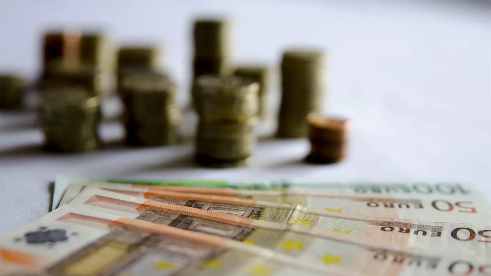 La deuda pública alcanzó un récord de 1,76 billones de euros en junio