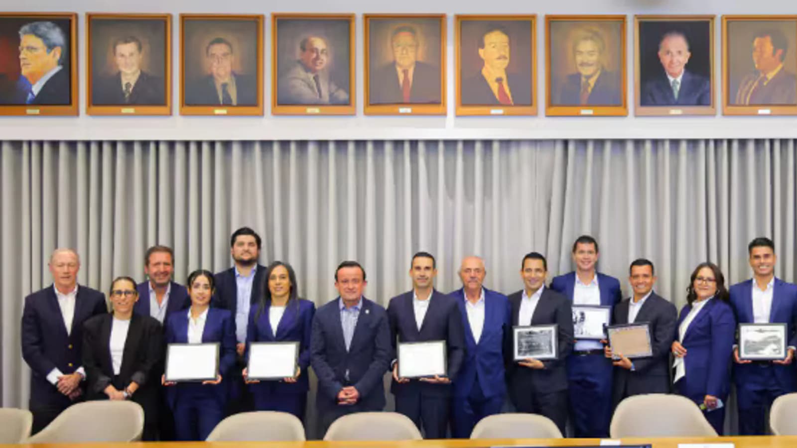 La FMF reconoció a los árbitros mexicanos que participaron del Mundial 2026