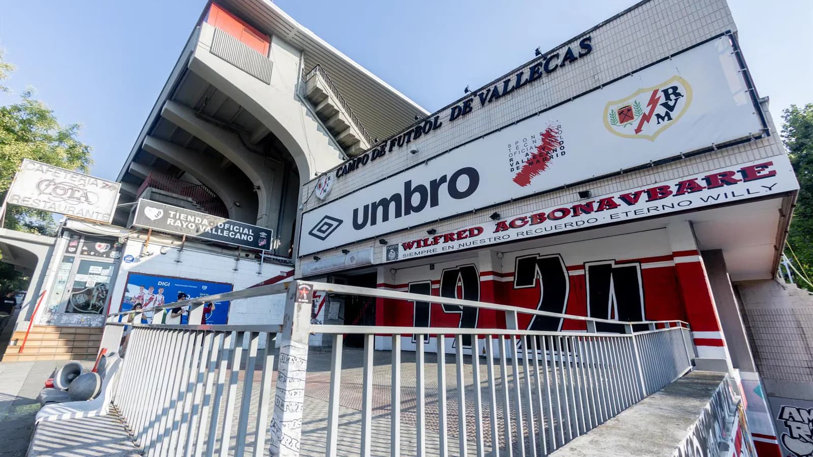 El Rayo pidió aplazar ante el Alavés y aún espera la respuesta de LaLiga