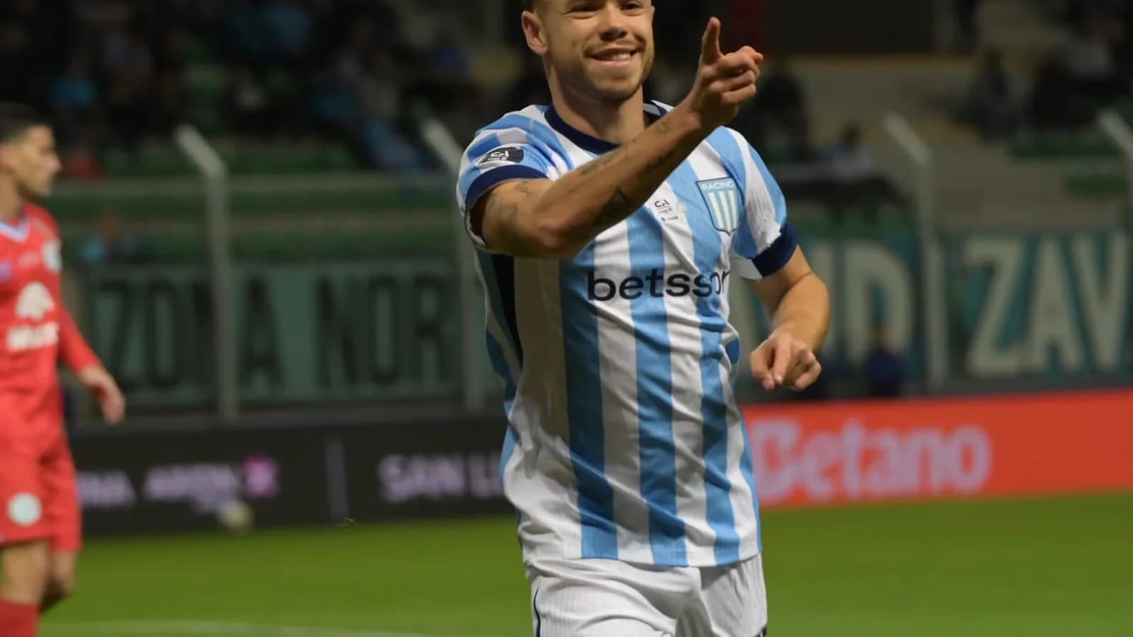 Racing venció a Belgrano y avanzó a los cuartos de final de la Copa Argentina