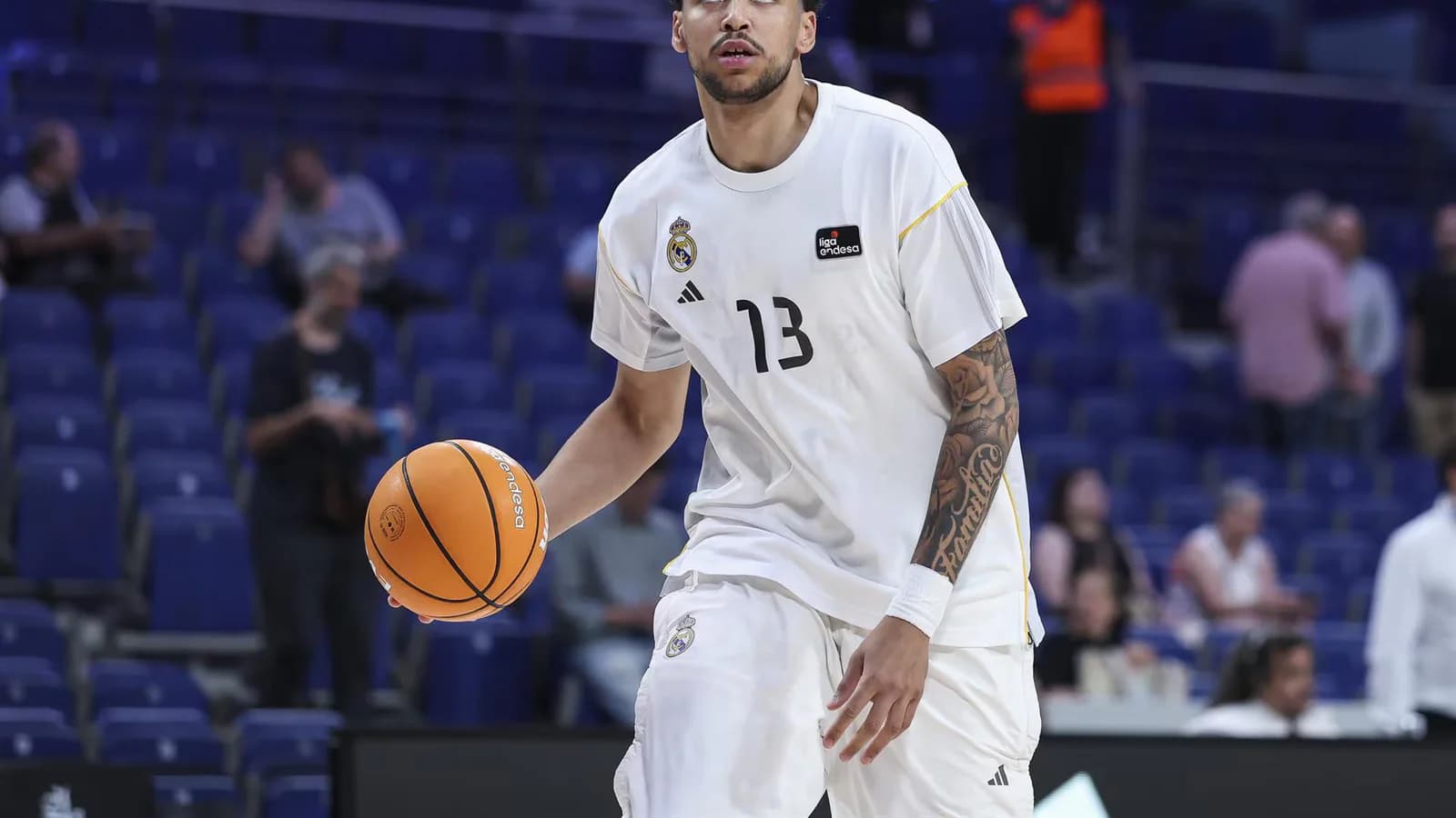 Izan Almansa deja el Real Madrid pese a tener contrato hasta 2029
