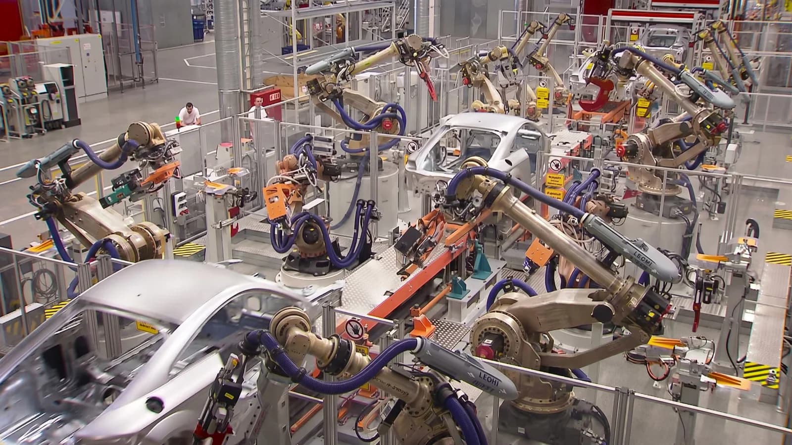 La actividad económica creció 0,8% en junio y 1,9% durante el primer semestre