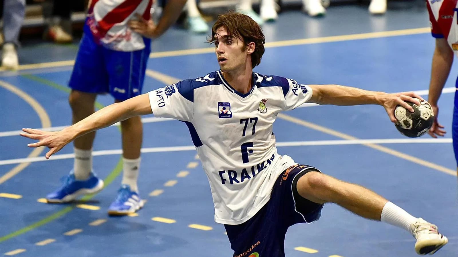 Pablo Urdangarín combina goles y tareas de pista en el Granollers