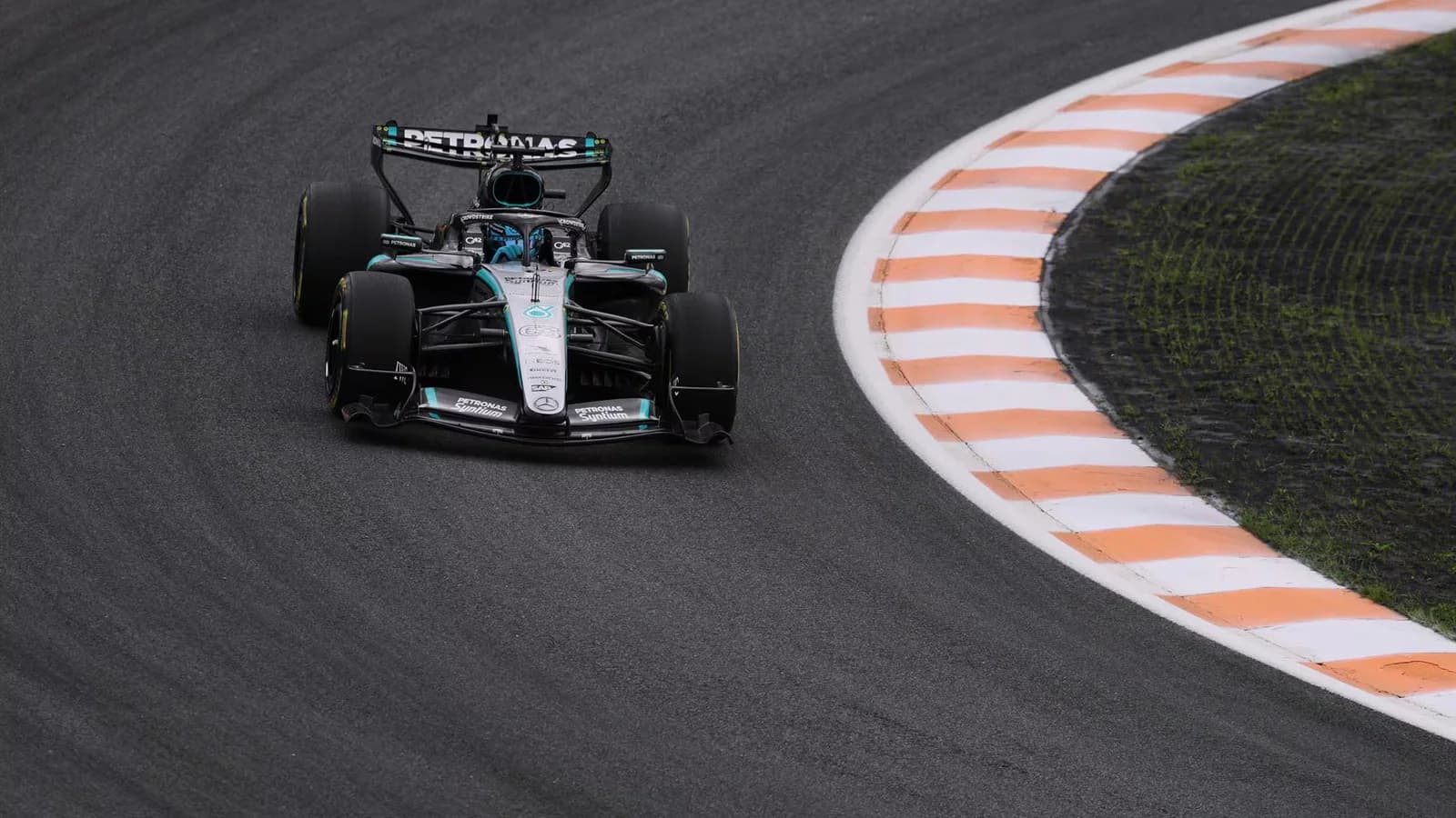 George Russell logró la pole del Sprint en Zandvoort por 41 milésimas