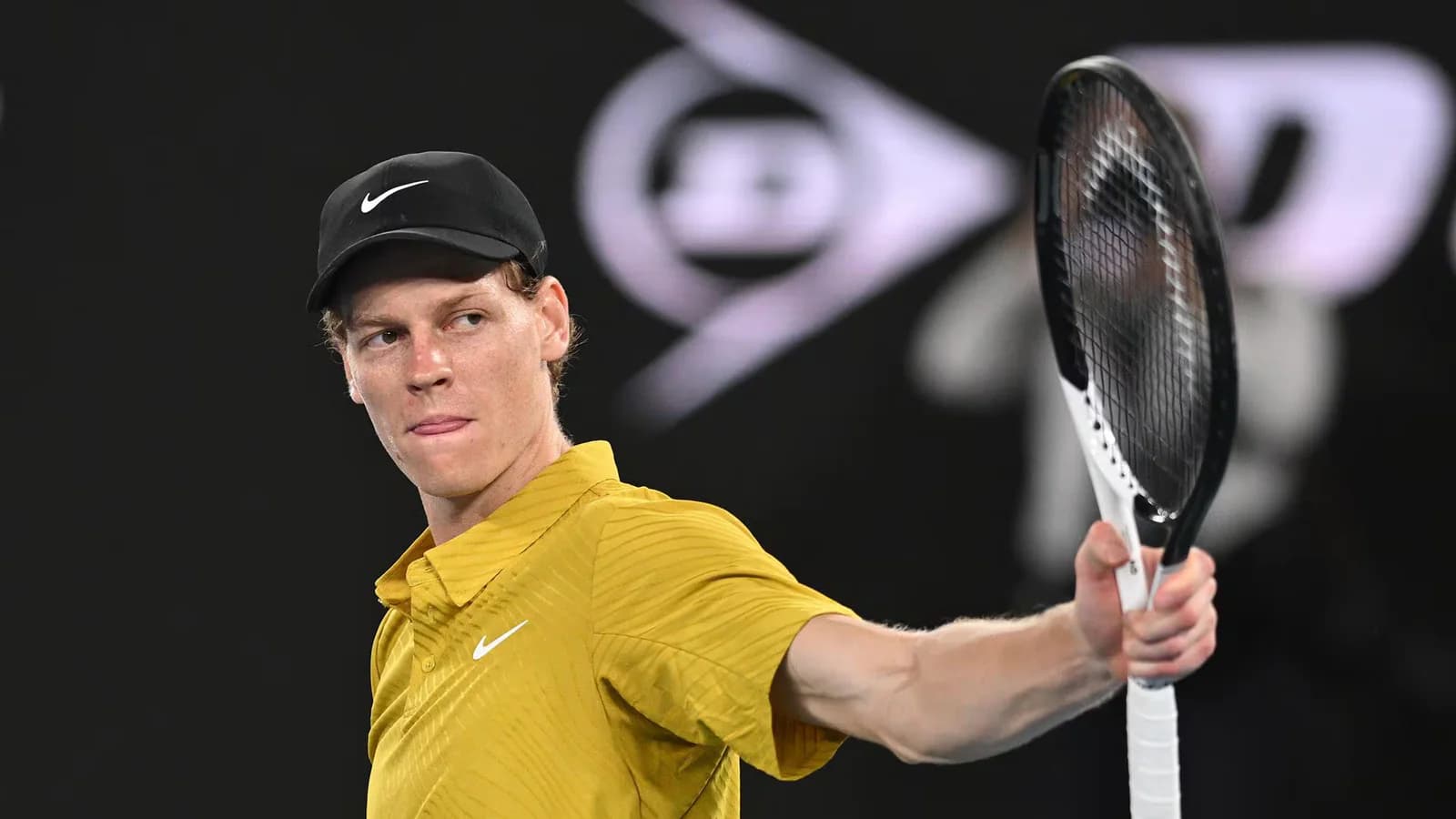 Jannik Sinner confirmó que no jugará el US Open por una lesión en la rodilla