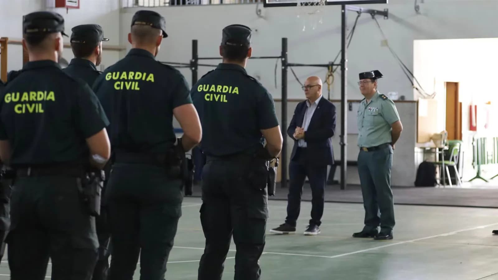 La AUGC alerta por la falta de ropa de protección para guardias alumnos