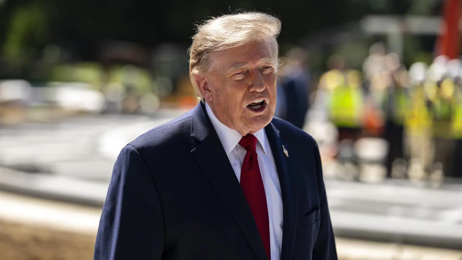 Trump asegura que la presión económica contra Irán no limita la opción militar