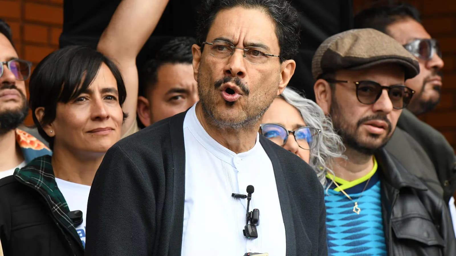 Cepeda recurrirá a la Justicia contra el cierre de 20 Emisoras de Paz