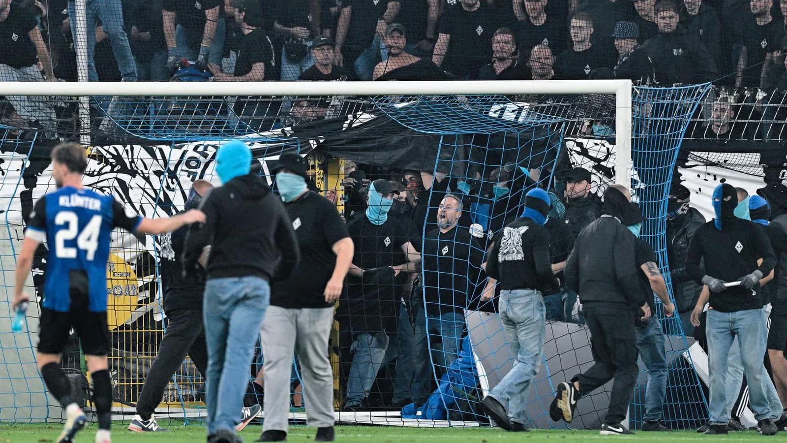 Treinta y cinco policías heridos tras disturbios en un partido de la Copa de Alemania