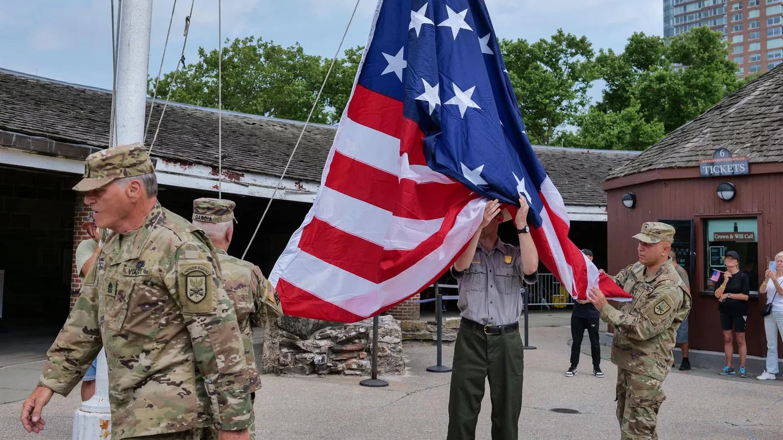 Despiden a tres responsables de Stars and Stripes tras denunciar posibles actos de censura