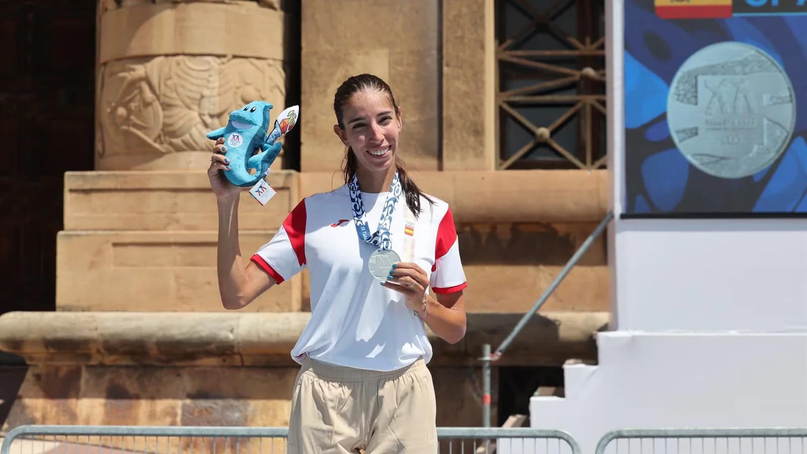 Sandra Alonso gana la plata y abre el medallero español en Taranto 2026