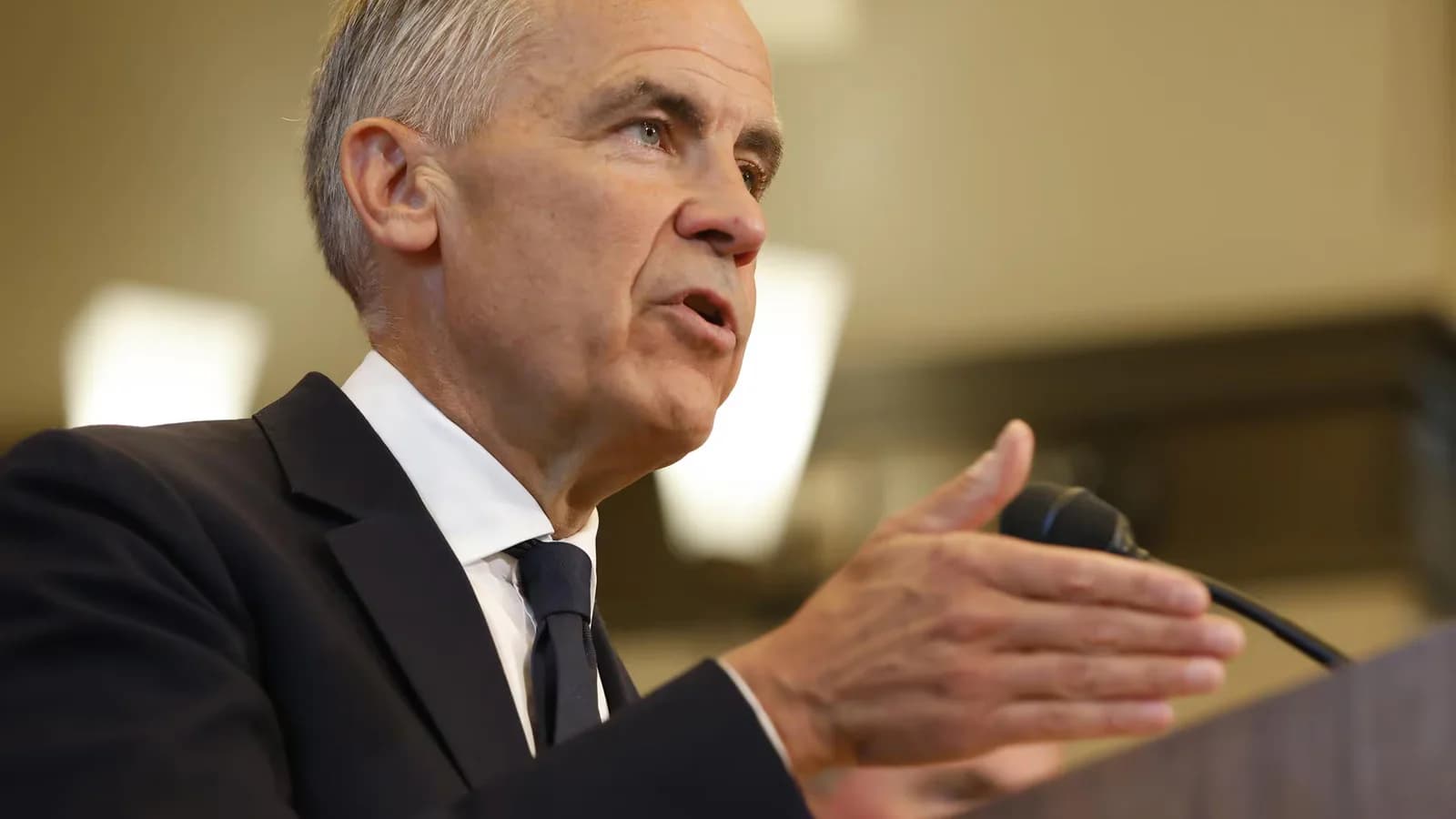 Canadá prepara aranceles y ayuda para empresas y trabajadores afectados por EE.UU.