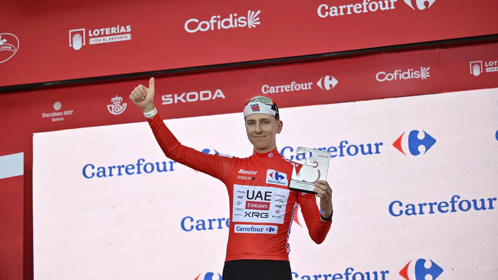 Matthew Brennan gana al esprint en Manosque y Pogacar mantiene el liderato
