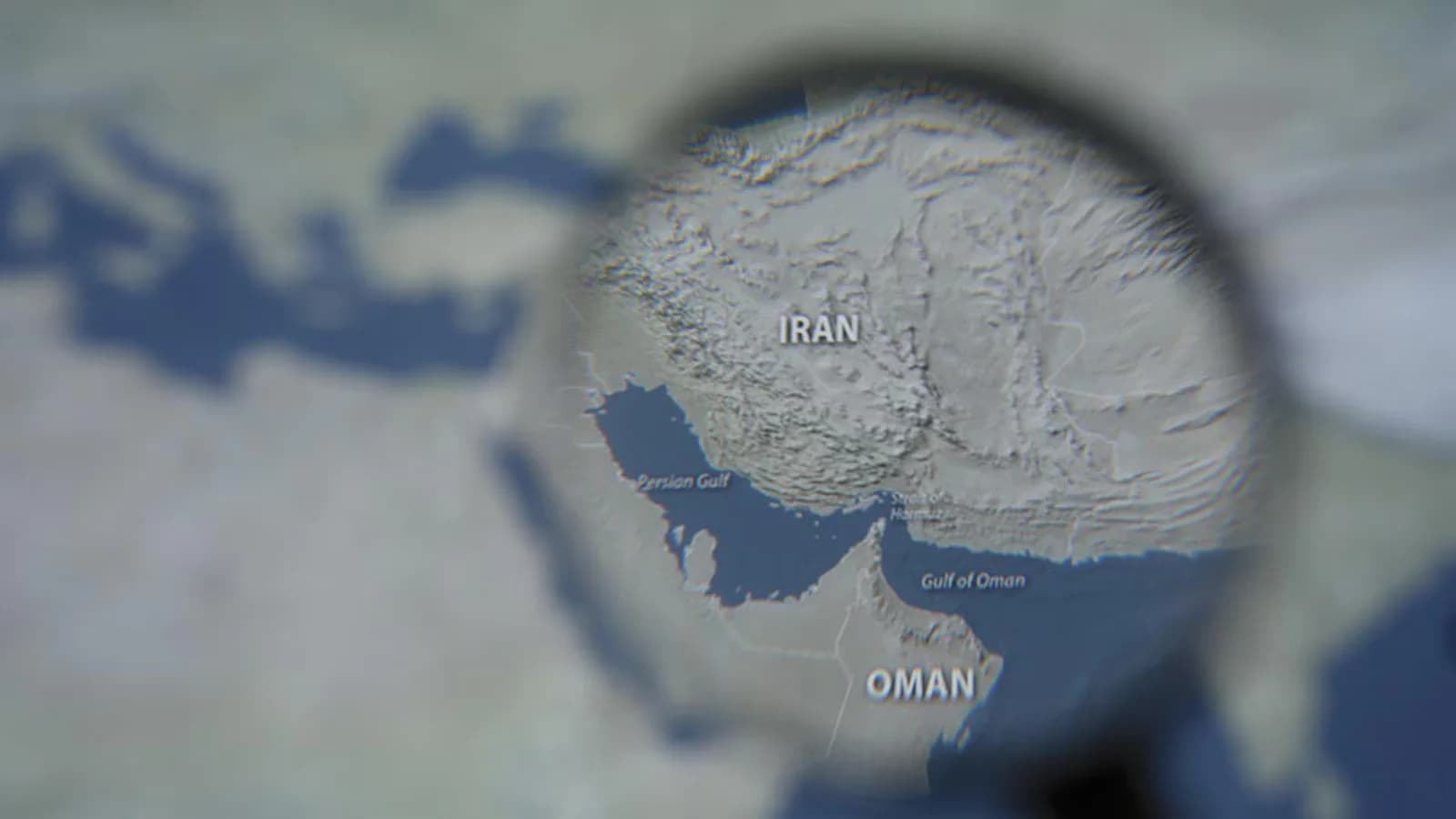 Irán incluye a 46 buques en una lista por infracciones en el estrecho de Ormuz