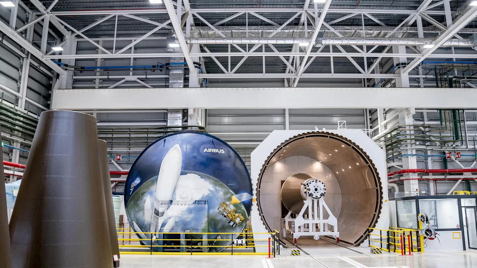 Airbus España y los sindicatos definen este lunes si suspenden la huelga indefinida